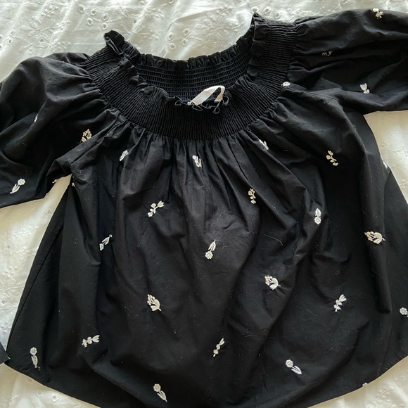 Zara Off-the-Shoulder Long Sleeve Blouse (Size S) - Picture 3 of 4